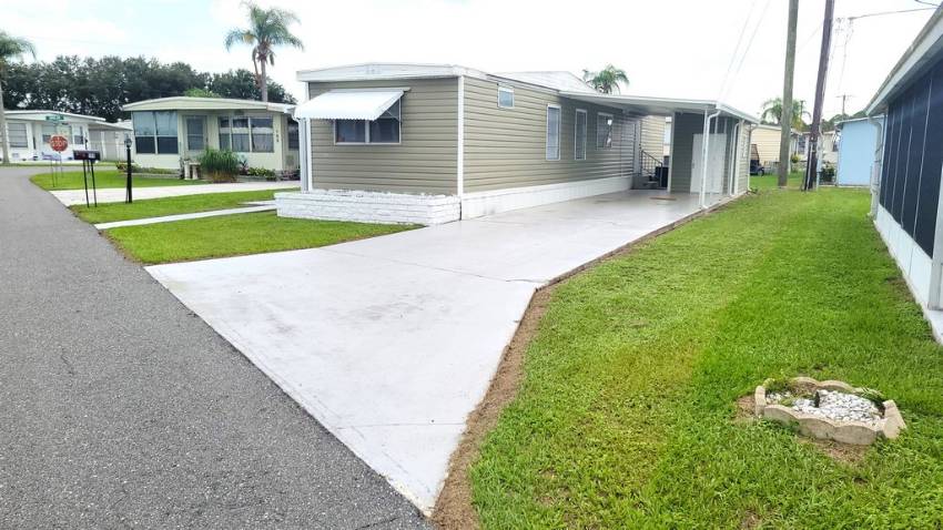 190 Orange Manor Drive a Winter Haven, FL Mobile or Manufactured Home for Sale